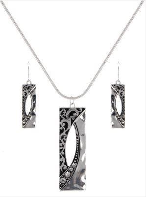 Filigree RHINESTON ACCENT METAL BAR PENDANT NECKLACE SET