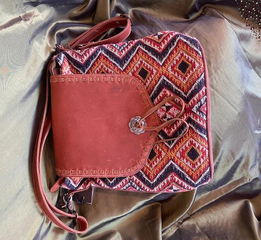 peanut brown Small & Crossbody Bag
