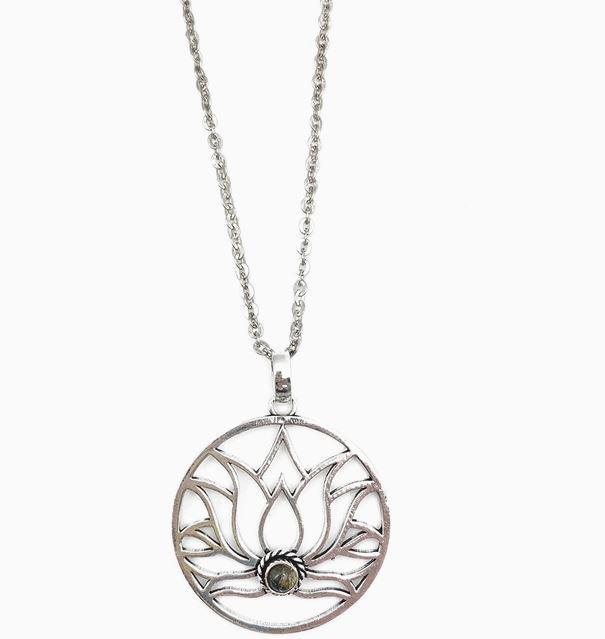 Tanvi Collection Necklace - Silver Lotus with Labradorite